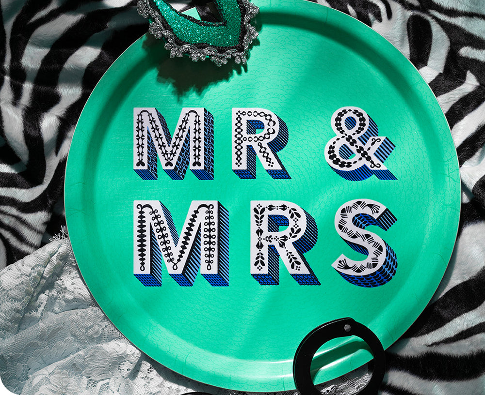 Round Word Tray - Mr &amp; Mrs - by Jamida