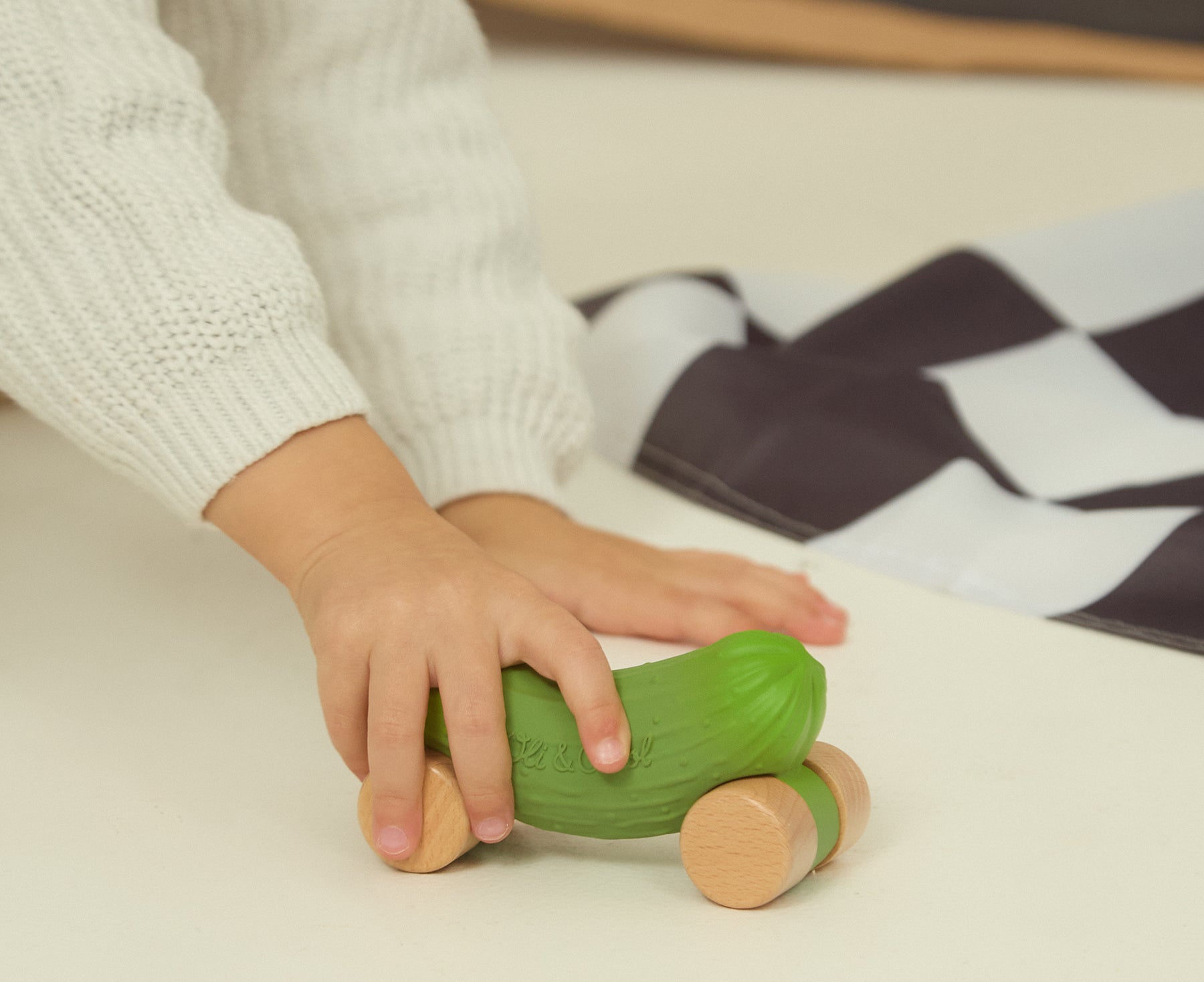 Car Toy - Cucumber - by Oli & Carol