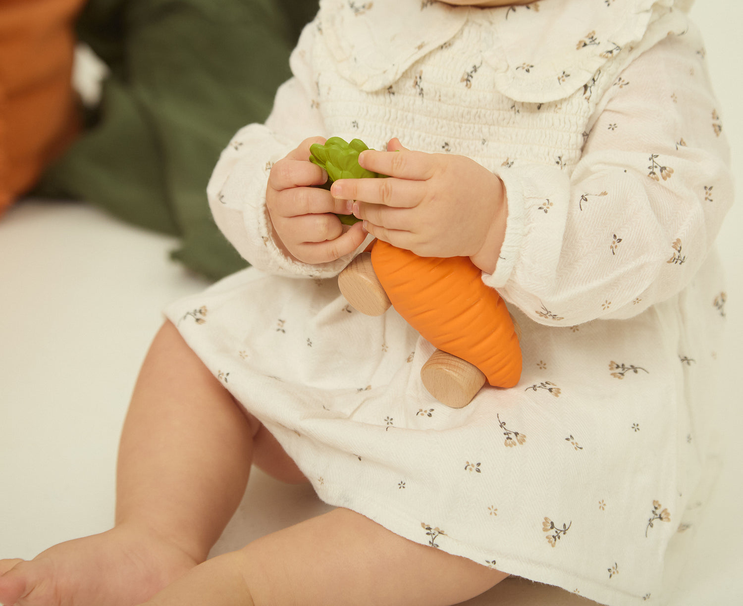 Car Toy - Carrot - by Oli &amp; Carol