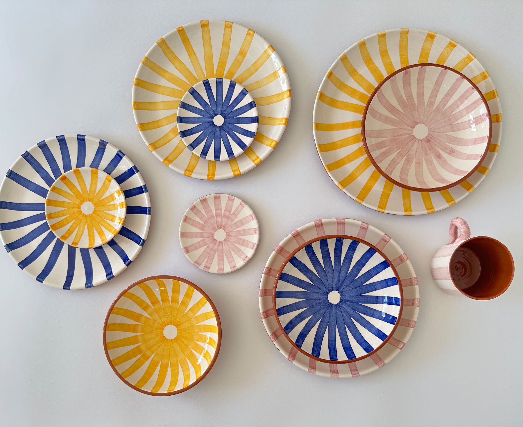 Ray Terracotta Dinner Plate in Yellow by Casa Cubista