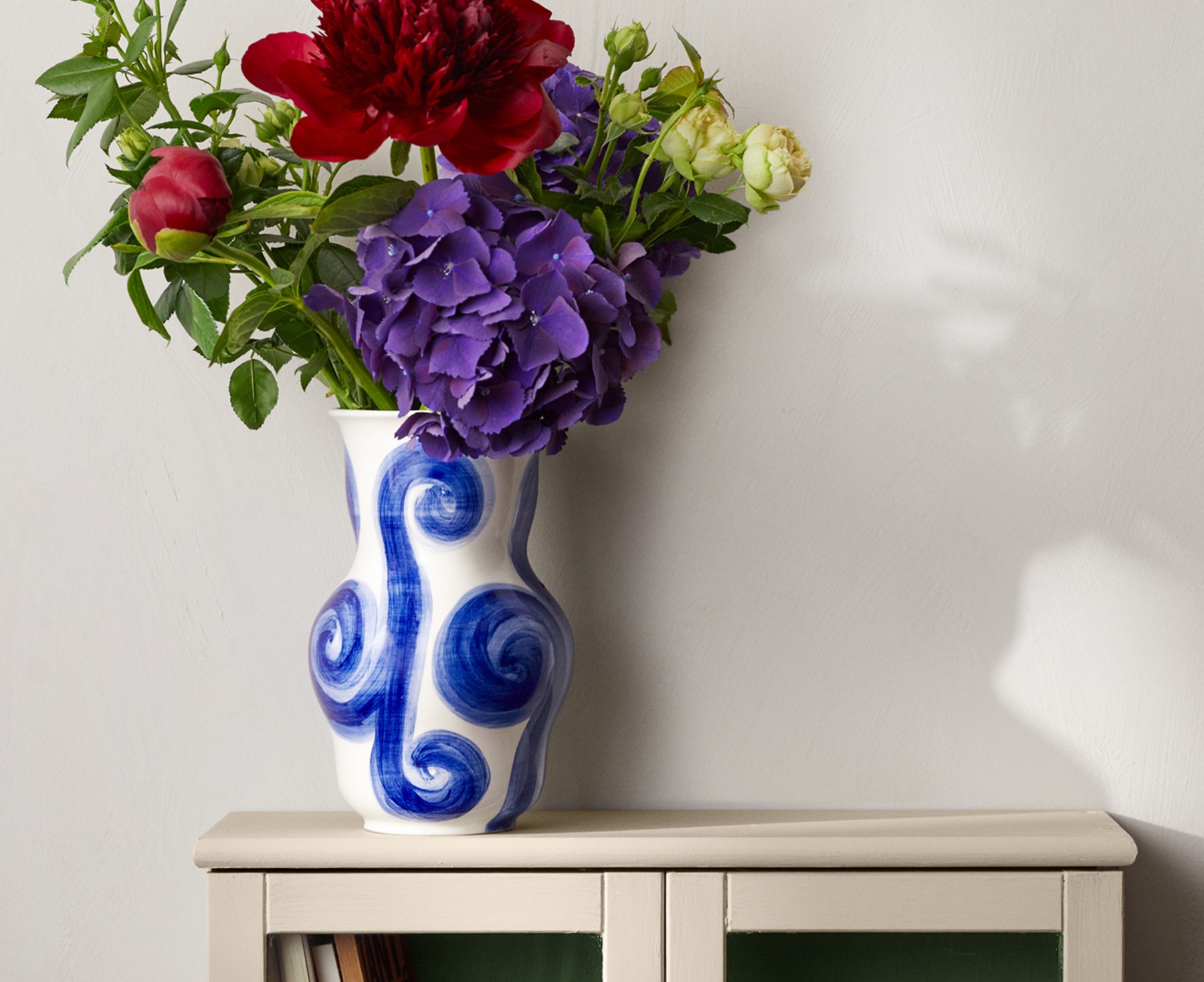 Tulle Large Ceramic Vase by Kähler